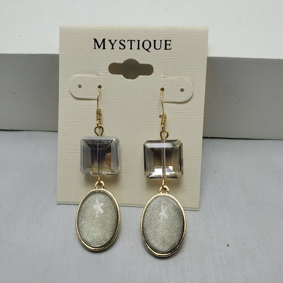 Mystique 2 stone fish hook drop earring gold,clear,olive color - Picture 2 of 3